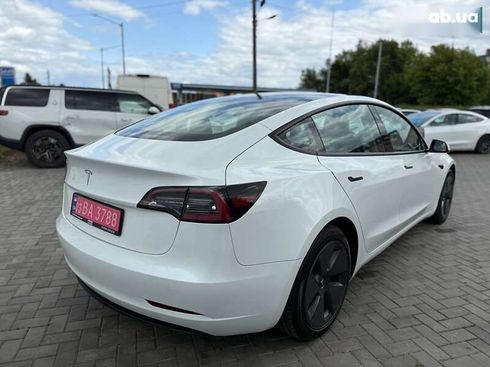 Tesla Model 3 2023 - фото 4
