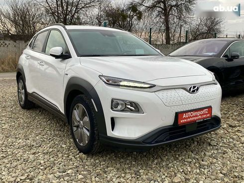 Hyundai Kona Electric 2021 - фото 24