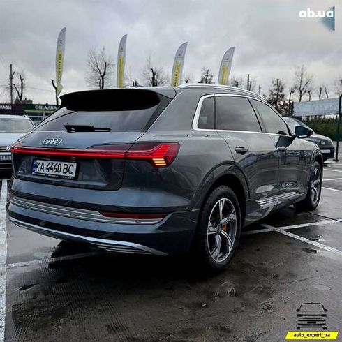 Audi E-Tron 2019 - фото 3