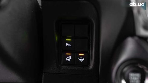Toyota Land Cruiser Prado 2021 - фото 19
