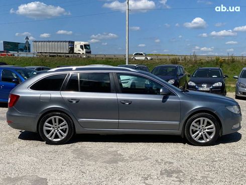 Skoda Superb 2012 серый - фото 10