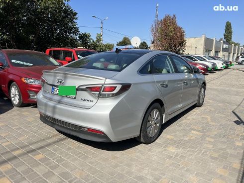 Hyundai Sonata 2016 серебристый - фото 19