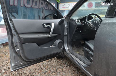 Nissan Qashqai 2013 серый - фото 18