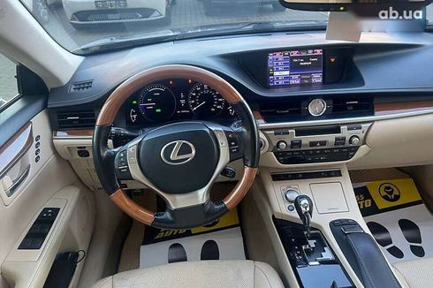 Lexus ES 2014 - фото 18