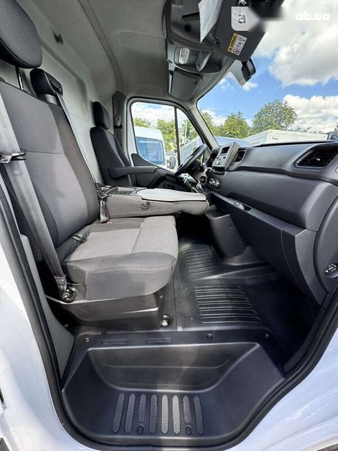 Renault Master 2020 - фото 24