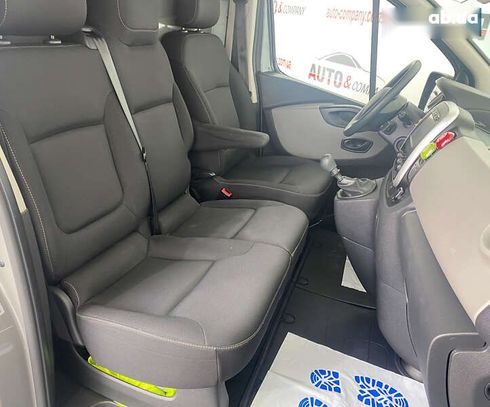 Renault Trafic 2018 - фото 11