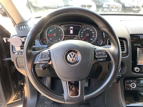 Volkswagen Touareg 2013 черный - фото 32