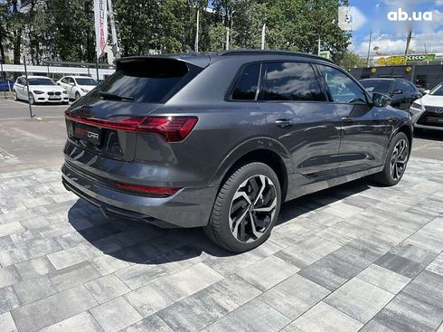 Audi E-Tron 2022 - фото 10