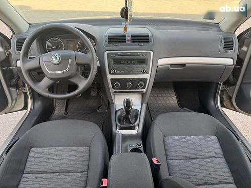 Skoda Octavia 2012 - фото 21