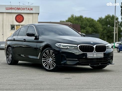 BMW 5 серия 2020 черный - фото 4