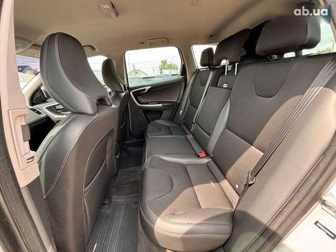 Volvo XC60 2017 - фото 21