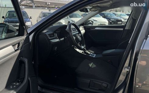 Skoda Superb 2023 - фото 17