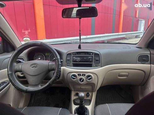 Hyundai Accent 2008 - фото 13