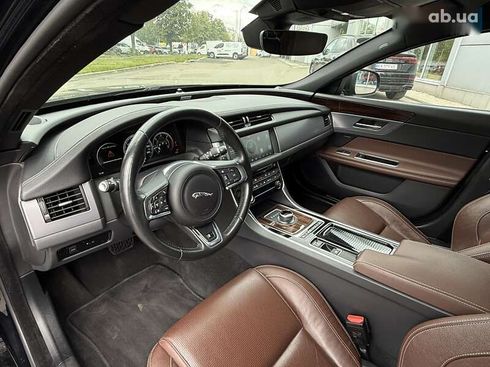 Jaguar XF 2016 - фото 16