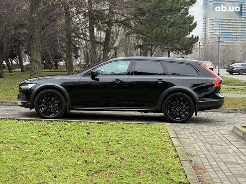 Volvo V90 Cross Country 2022 - фото 23