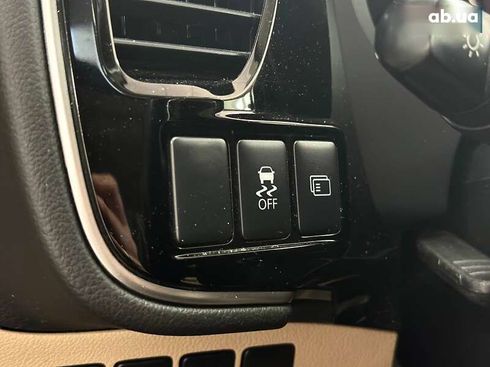 Mitsubishi Outlander 2016 - фото 22