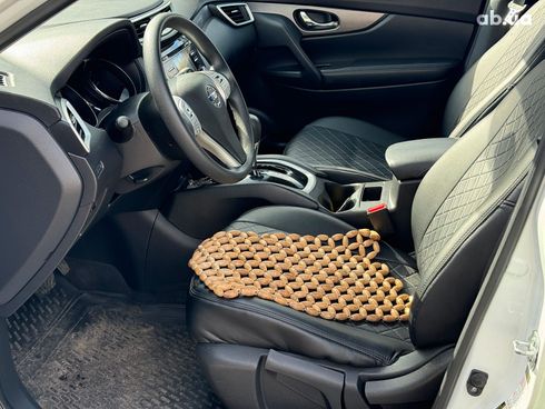 Nissan Rogue 2015 белый - фото 14