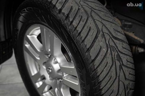Toyota Land Cruiser Prado 2010 - фото 20