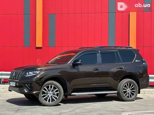 Toyota Land Cruiser Prado 2021 - фото 12