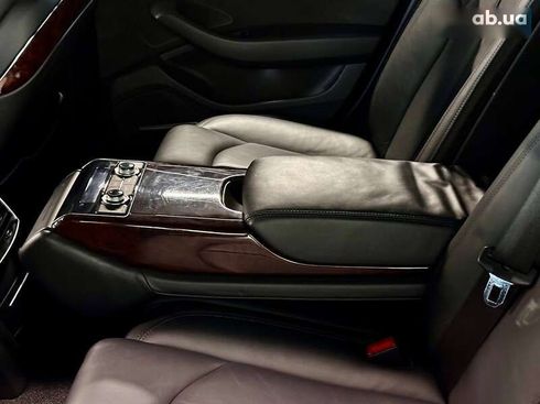 Audi A8 2013 - фото 30
