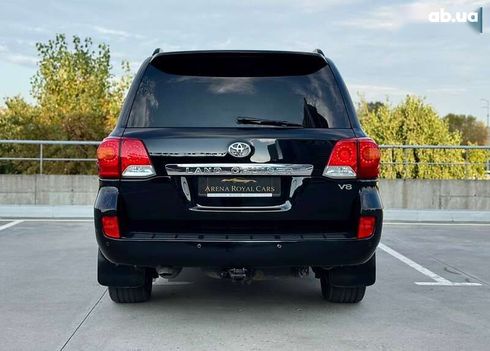 Toyota Land Cruiser 2012 - фото 14
