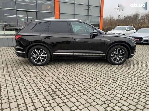 Volkswagen Touareg 2023 - фото 10