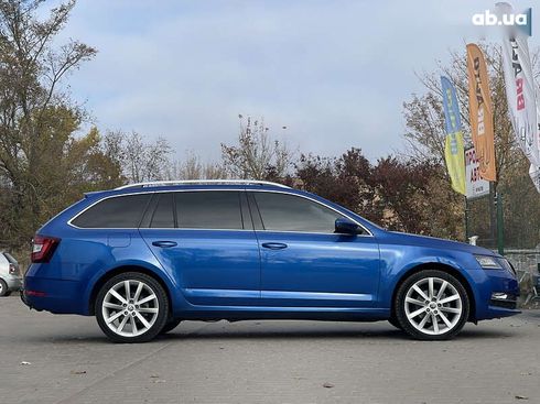 Skoda Octavia 2019 - фото 16