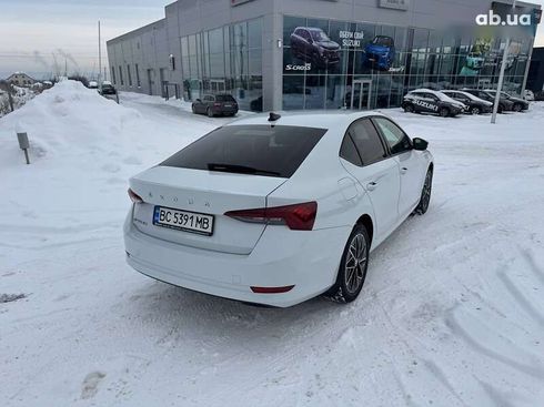 Skoda Octavia 2020 - фото 12