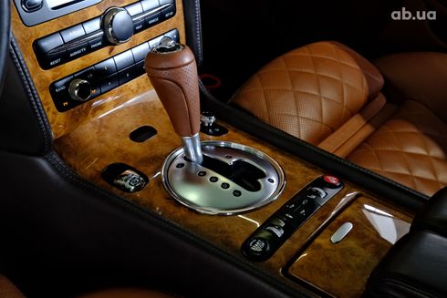 Bentley Continental GT 2005 черный - фото 5