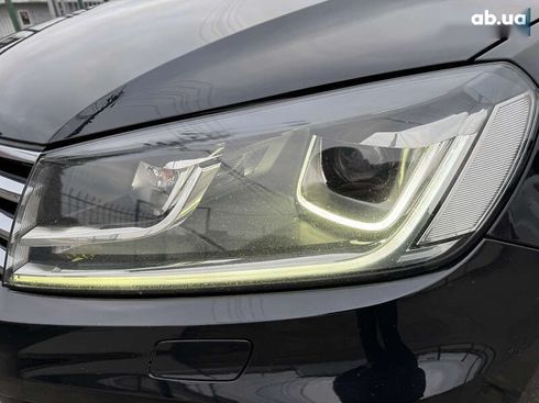 Volkswagen Touareg 2017 - фото 14