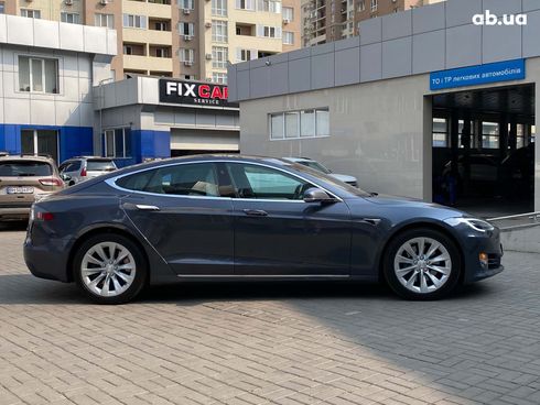 Tesla Model S 2017 серый - фото 4