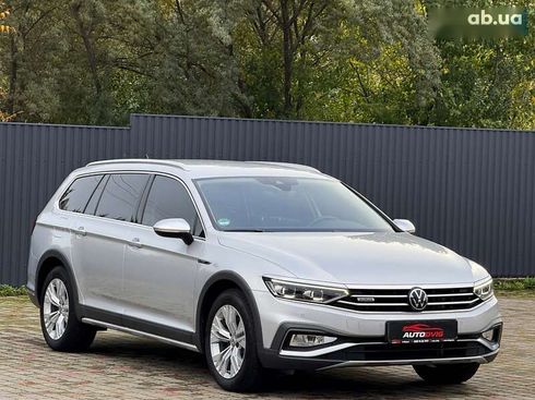 Volkswagen passat alltrack 2020 - фото 2