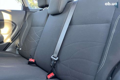 Ford Fiesta 2017 - фото 20