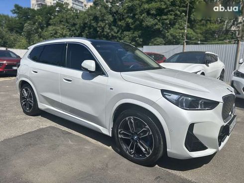 BMW iX1 2024 - фото 4