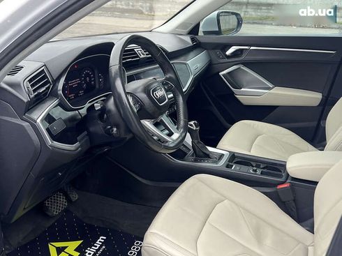 Audi Q3 2019 - фото 12