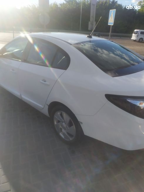 Renault Fluence 2013 белый - фото 5