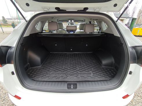 Hyundai Tucson 2018 белый - фото 9