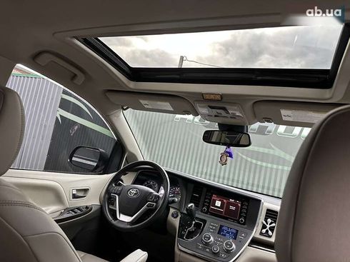 Toyota Sienna 2019 - фото 26