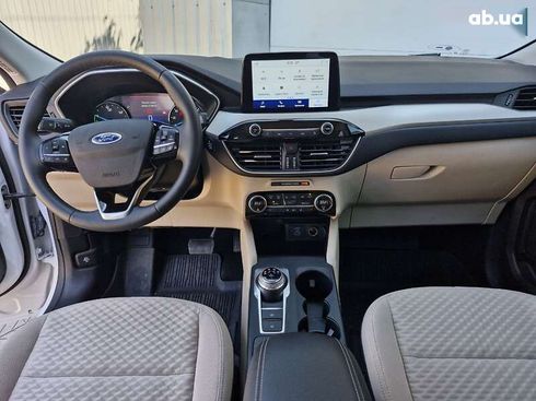 Ford Escape 2021 - фото 21