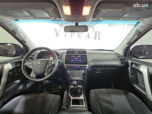 Toyota Land Cruiser Prado 2019 - фото 20