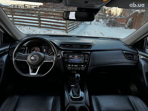 Nissan Rogue 2018 белый - фото 33