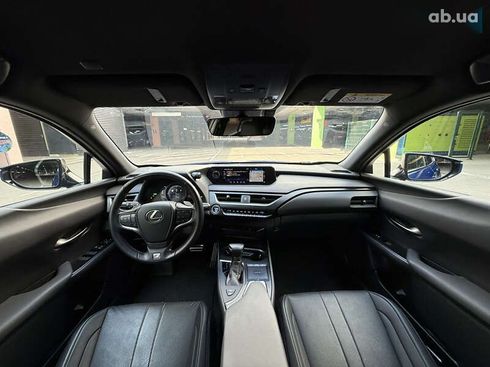 Lexus UX 2020 - фото 22