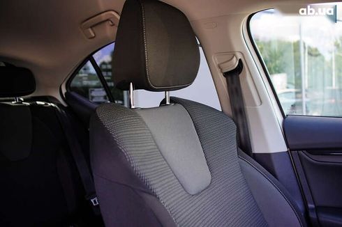 Skoda Octavia 2020 - фото 17