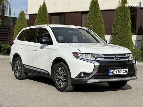 Mitsubishi Outlander 2015 - фото 7