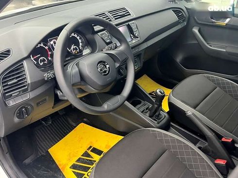 Skoda Fabia 2021 - фото 19