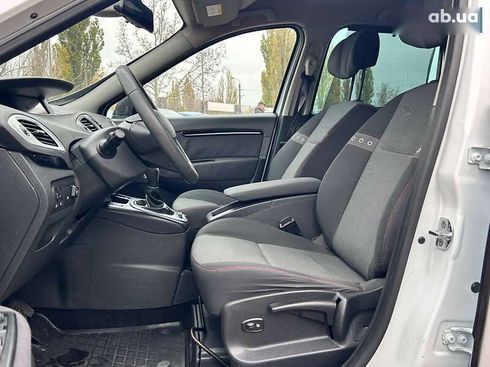 Renault Scenic 2012 - фото 13