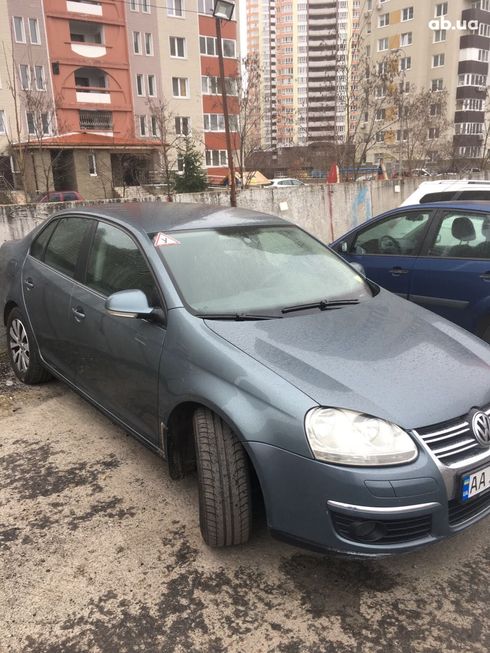 Volkswagen Jetta 2006 серый - фото 3