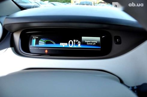 Renault Zoe 2016 - фото 18