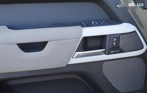 Land Rover Defender 2022 - фото 18