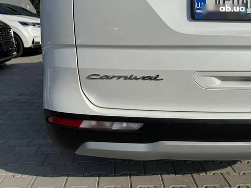Kia Carnival 2021 - фото 9